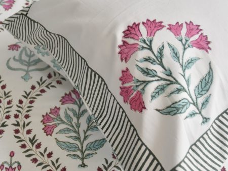 Gulaabi jaal Bedsheet - Embrace Timeless Elegance for Your Bed For Sale