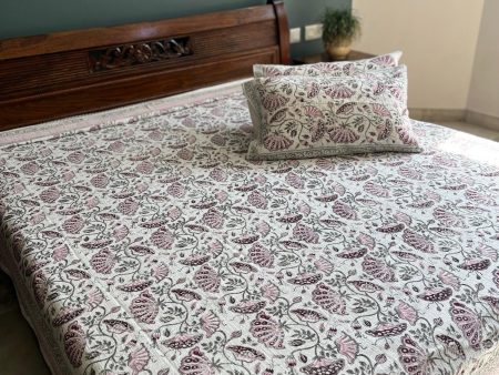 Gulmohar Baag Handloom Bedcover: A Blossoming Oasis for Your Bed Hot on Sale