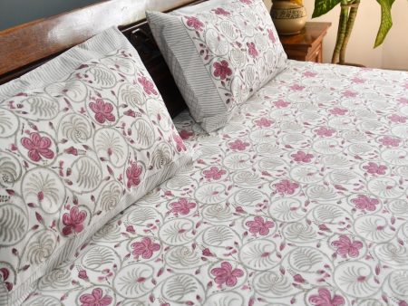 Hibiscus Bloom Bedsheet: Hand-Blocked Paradise for Your Bedroom (Jaipur, India) Online